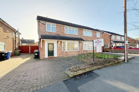 4 bed property, in Ashley Drive, £550,000