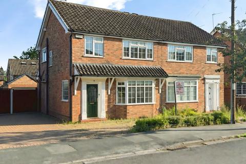 4 bed property, in Ashley Drive, £500,000