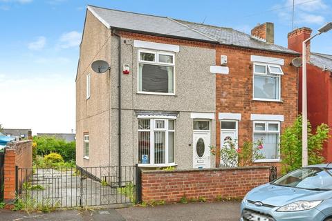 2 bed property, in Montague Street, £130,000