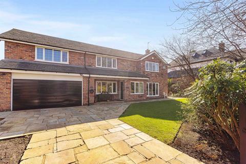 5 bed property, in Carlton Road, £1,225,000