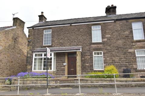 3 bed property, in Chapel Road, £335,000