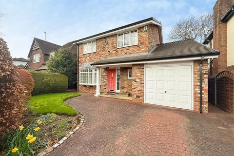 4 bed property, in Bramley Road, £625,000