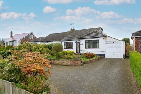 3 bed property, in Chester Road, £300,000