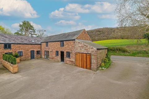4 bed property, in Tarvin Road, £700,000