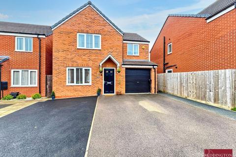 4 bed property, in Sheepwash Way, £330,000