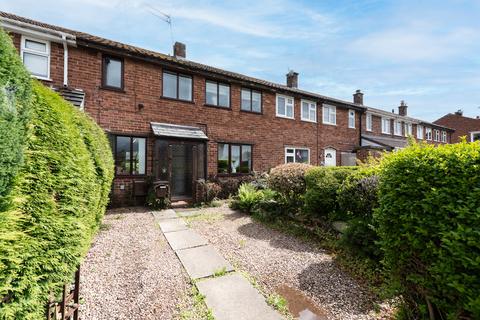 2 bed property, in Rowan Road, £165,000