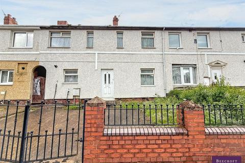 2 bed property, in Lancaster Street, £105,000