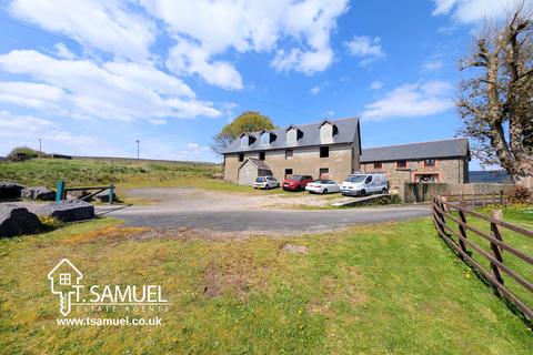 5 bed property, in Farmhouse At Lan Farm Llanwonno Road, £300,000