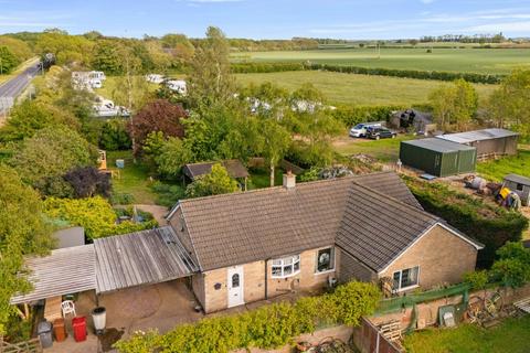 3 bed property, in College Road, £300,000