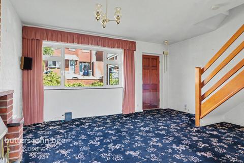 3 bed property, in 21 Peckforton View, £123,000