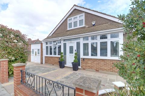 3 bed property, in Edmund Road, £550,000