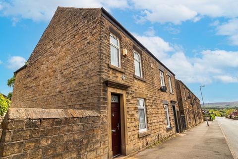 3 bed property, in Taylor Street, £165,000