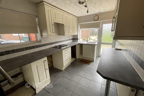 3 bed property, in Orchard Avenue, £395,000