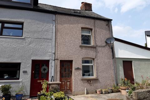 3 bed property, in Mill Street, £175,000