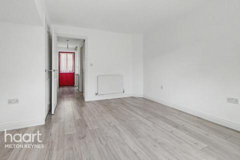 2 bed property, in Miserden Crescent, £300,000