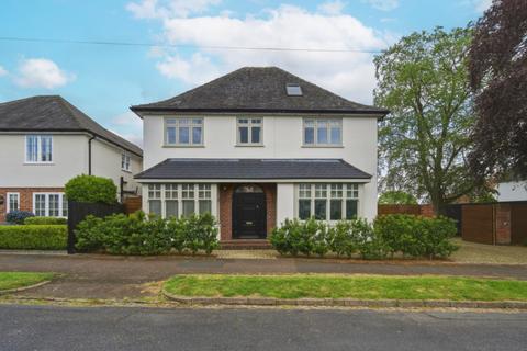 5 bed property, in Leicester, £895,000