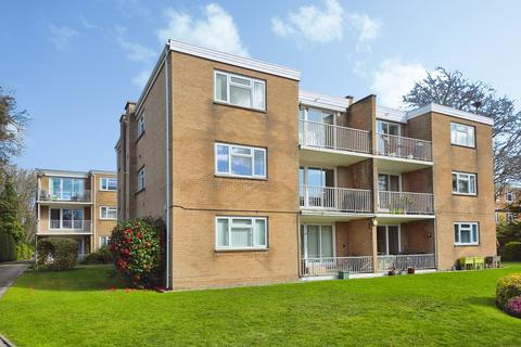 2 bed property, in 28 Marlborough Road, £325,000