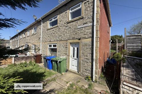 3 bed property, in Blackthorn Lane, £90,000