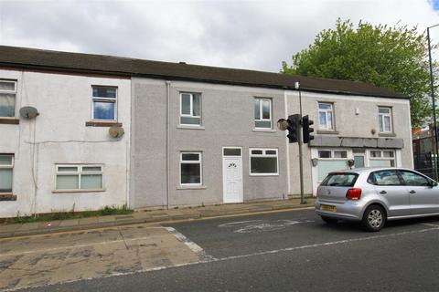 4 bed property, in Mossley Road, £275,000