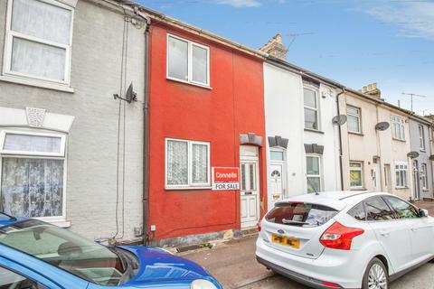2 bed property, in Thorold Road, £210,000