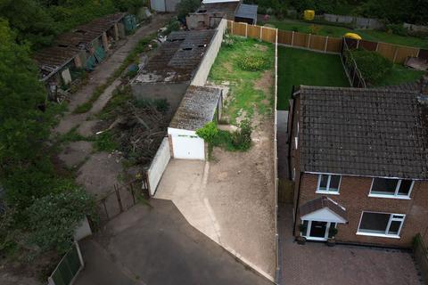 4 bed property, in Louise Avenue, £80,000