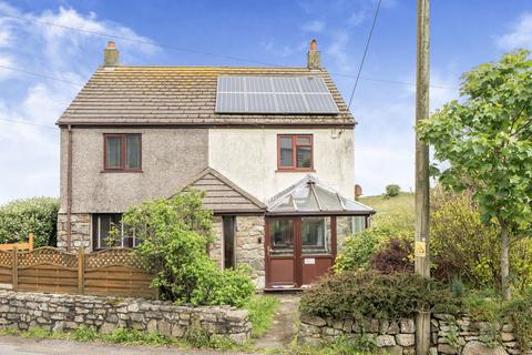 2 bed property, in Cape Cottages, £185,000