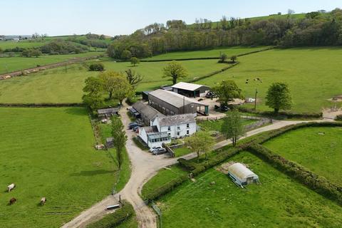 3 bed property, in Trevaughan, £1,295,000