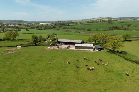 3 bed property, in Trevaughan, £1,295,000