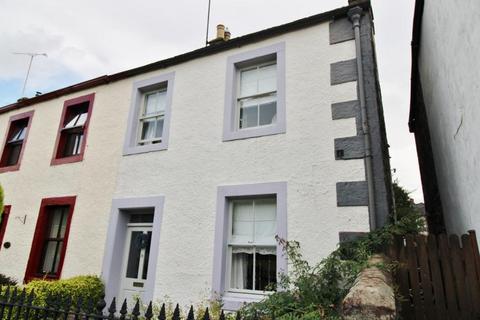 3 bed property, in Chapel Street, £230,000
