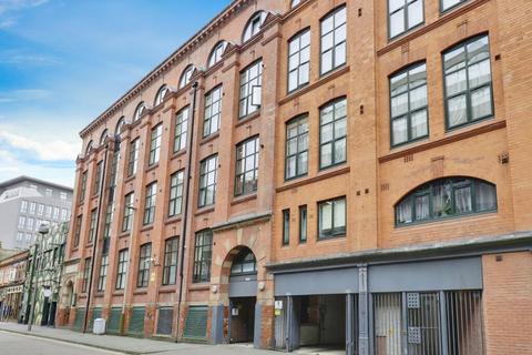 2 bed property, in Yeoman Street, £108,000