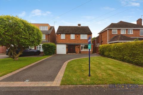 3 bed property, in Ferndown Road, £525,000