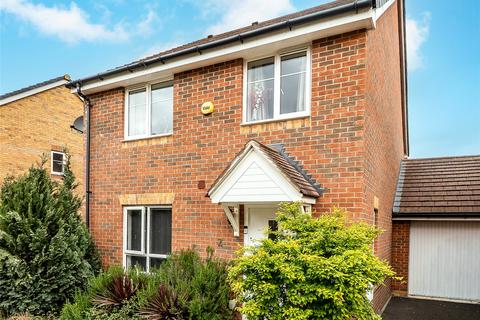 4 bed property, in Ken Bellringer Way, £495,000