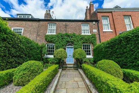 4 bed property, in The Downs, £1,200,000