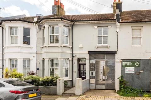 4 bed property, in Coleridge Street, £700,000