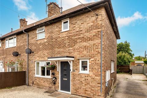 2 bed property, in Foxhall Road, £325,000