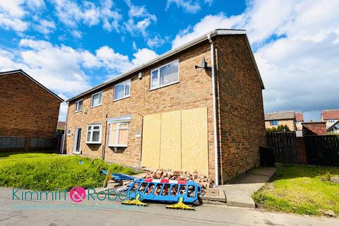 4 bed property, in York Road, £70,000
