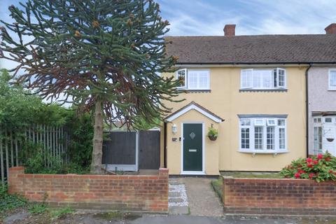 3 bed property, in Hamble Lane, £400,000