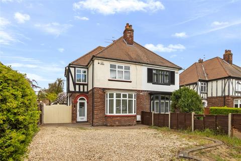 3 bed property, in Scartho Road, £175,000