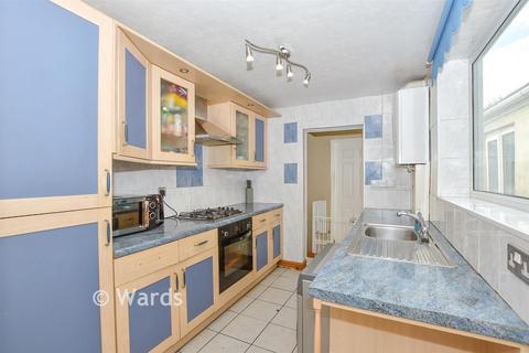 3 bed property, in Malling Road, £220,000