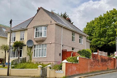 3 bed property, in Arlington Road, £275,000