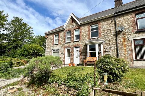 3 bed property, in Par Lane, £249,950