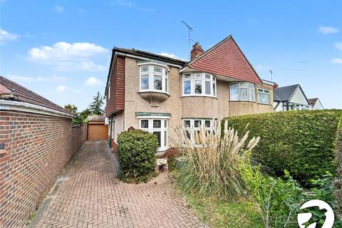 4 bed property, in Welbeck Avenue, £699,995