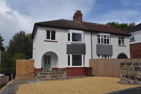 3 bed property, in Stonegate Road, £375,000