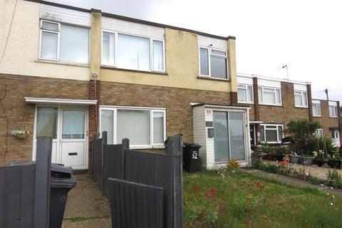 3 bed property, in Swinburne Road, £210,000