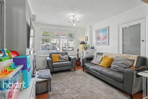 3 bed property, in Kimberley Road, £400,000
