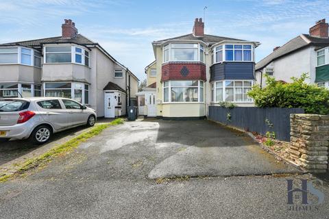 3 bed property, in Barton Croft, £340,000