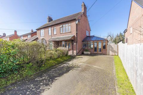 3 bed property, in The Rosary, £379,500