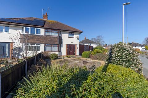 3 bed property, in Lea Drive, £300,000