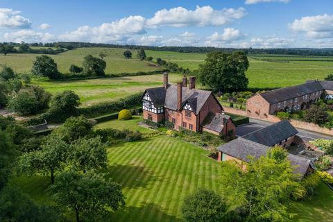 5 bed property, in Rectory Farm, £1,000,000