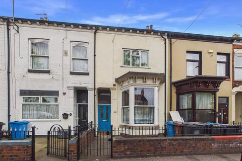 3 bed property, in St. Georges Road, £117,500